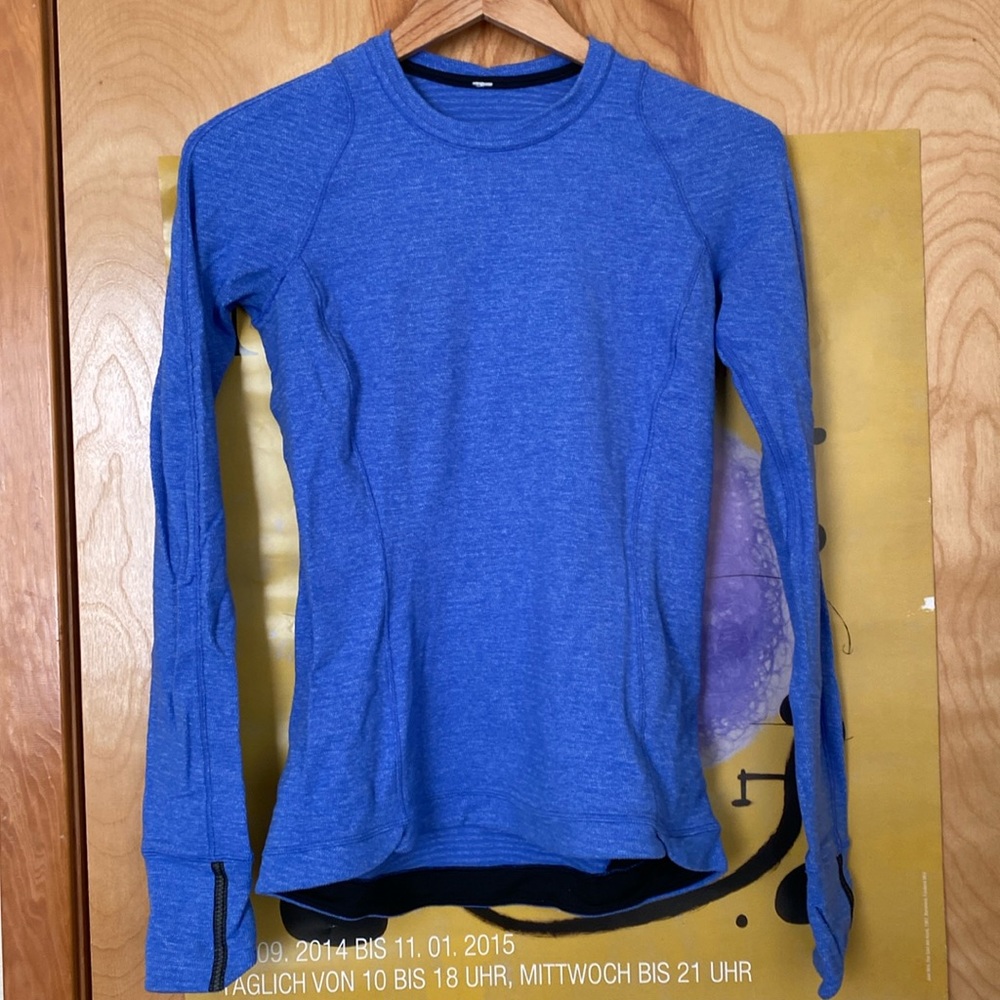 Lululemon running top
